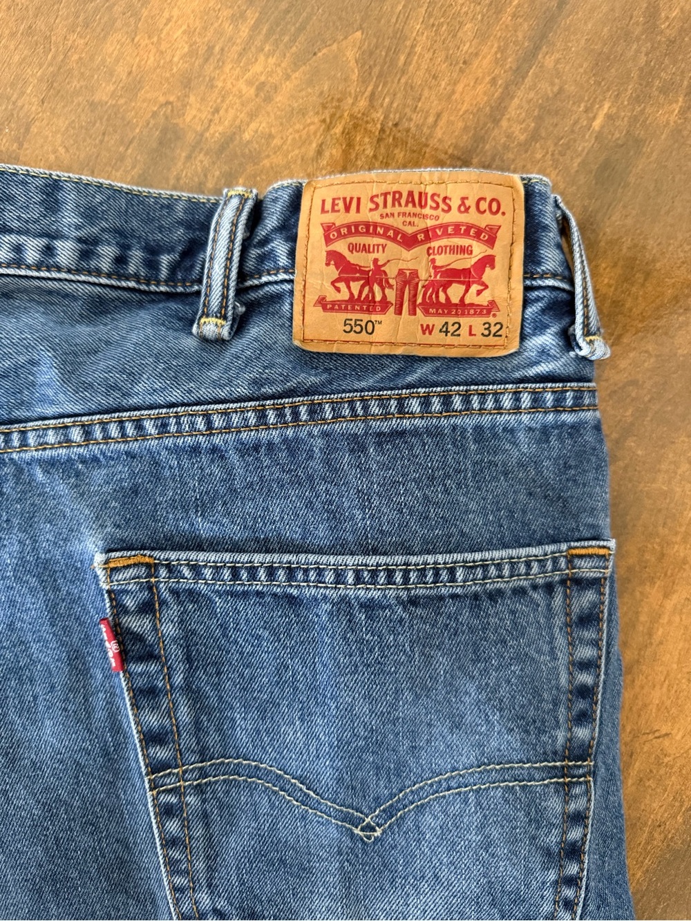 Levi's 550 Relaxed Fit Jeans in Classic Blue Denim W42 L32